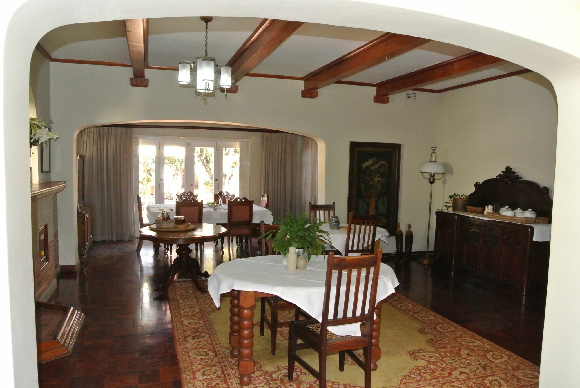 Brooklyn Manor Hotel Pretoria Exterior photo