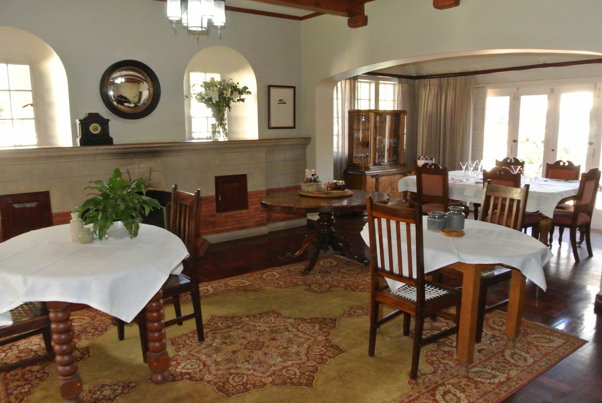 Brooklyn Manor Hotel Pretoria Exterior photo