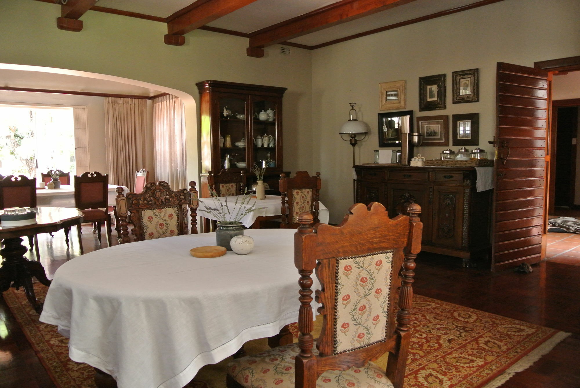 Brooklyn Manor Hotel Pretoria Exterior photo